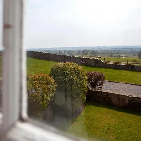 East Ayrlow Banks Holiday home