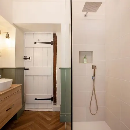 East Ayrlow Banks Tatil Evi