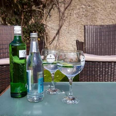 East Ayrlow Banks * Hauxwell