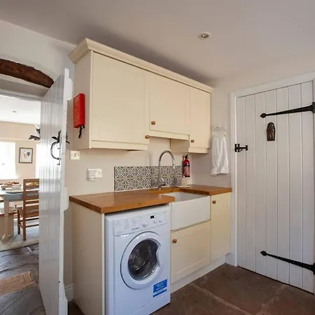 East Ayrlow Banks * Hauxwell