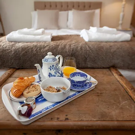 East Ayrlow Banks * Hauxwell